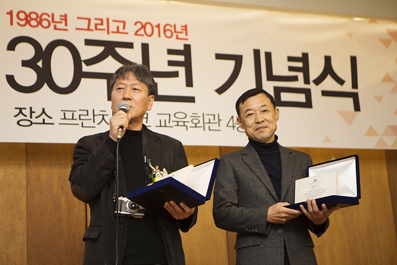 20161216-_보도지침폭로30주년_한승동_권오상.jpg